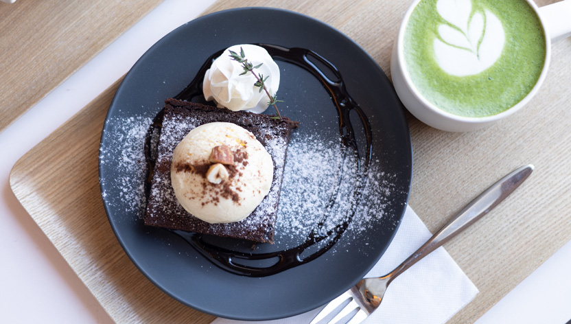 ガトーショコラバニラアイス添え