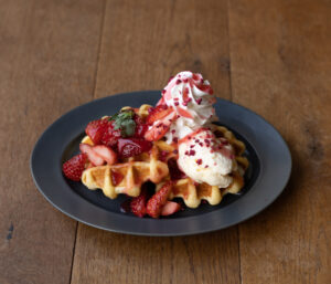 ストロベリーワッフル